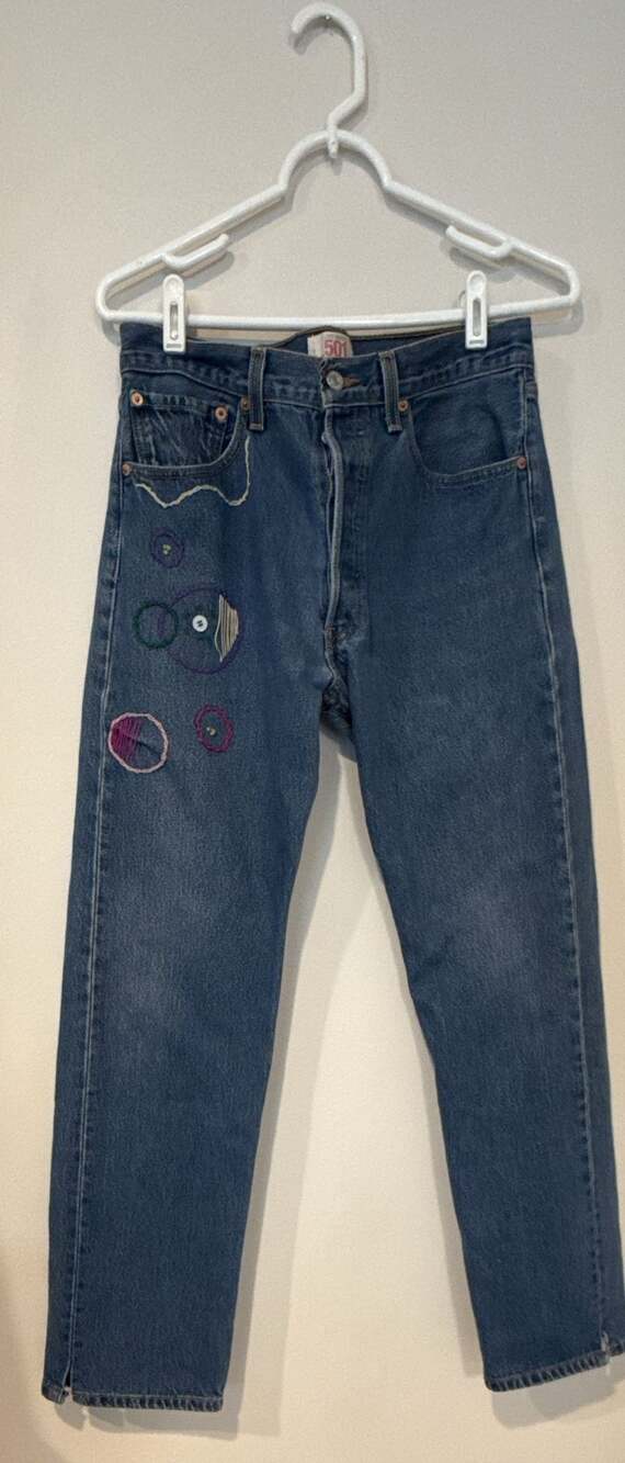 Levi's 501 Jeans Size W32 L33 Blue Denim Embroidered